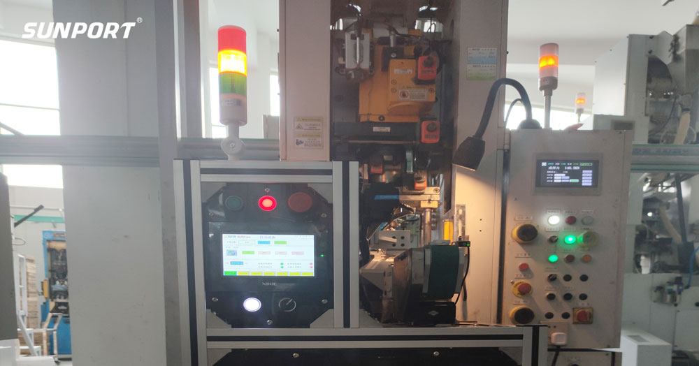 喜讯！尊龙中国官网智能粉料压机取料设备现已成功发货