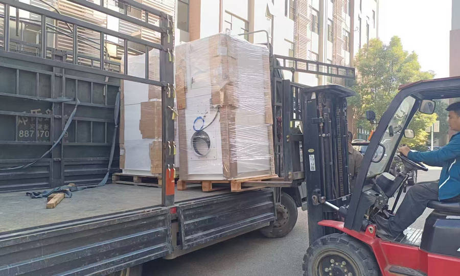 尊龙中国官网智能第四代除尘器：高效除尘，守护工业健康